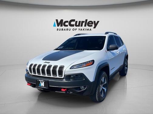 Bright White Clearcoat 2018 Jeep Cherokee Trailhawk
