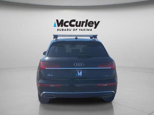 Mythos Black Metallic 2023 Audi Q5 45 S line Premium Plus