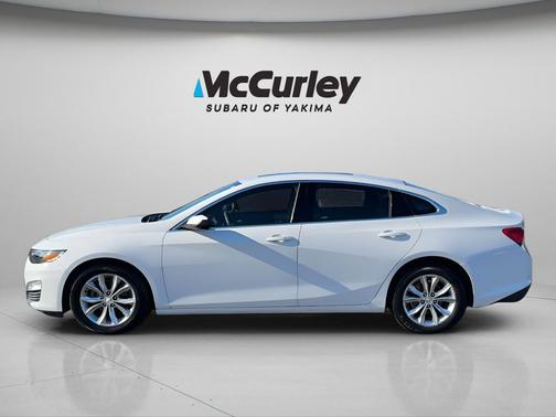 Summit White 2024 Chevrolet Malibu FWD 1LT