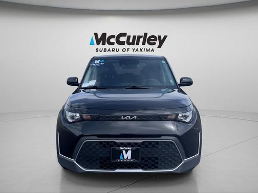 Fusion Black 2024 Kia Soul LX