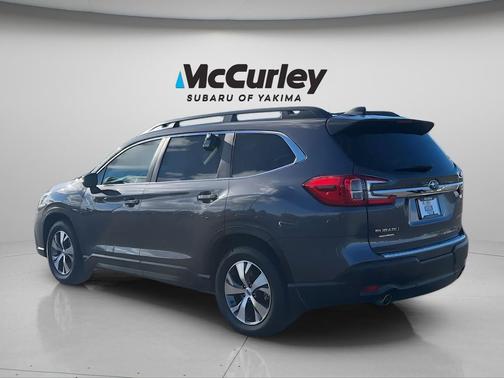 Magnetite Gray Metallic 2023 Subaru Ascent Premium 7-Passenger