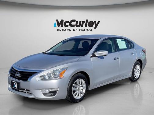 Brilliant Silver 2015 Nissan Altima