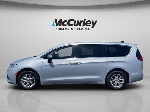 Silver Mist Clearcoat 2023 Chrysler Pacifica Touring L