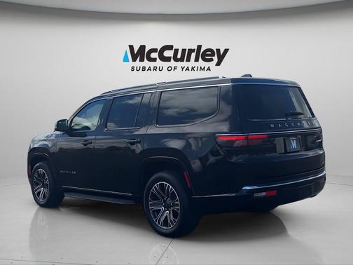 Diamond Black Crystal Pearlcoat 2024 Jeep Wagoneer Series II 4x4