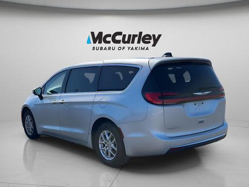 Silver Mist Clearcoat 2023 Chrysler Pacifica Touring L