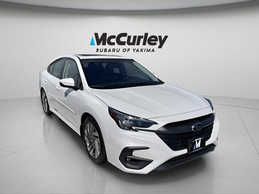 Crystal White Pearl 2025 Subaru Legacy Limited