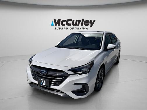 Crystal White Pearl 2025 Subaru Legacy Limited