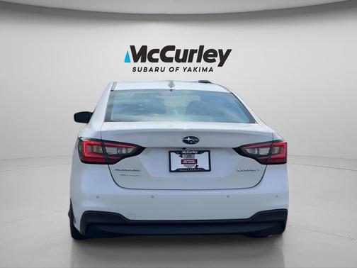 Crystal White Pearl 2025 Subaru Legacy Limited