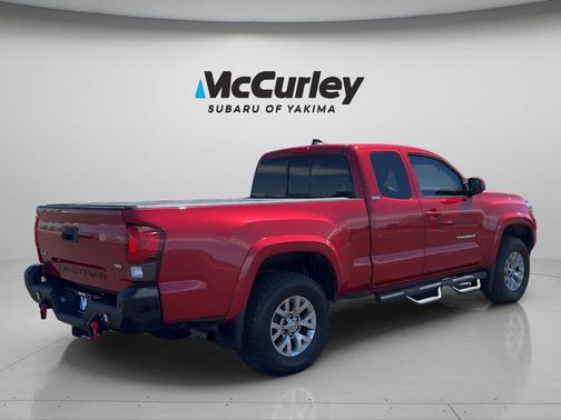 Barcelona Red Metallic 2018 Toyota Tacoma SR5