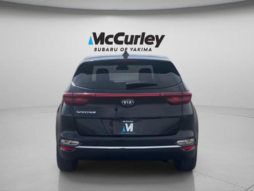 Black Cherry 2022 Kia Sportage LX