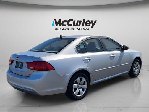 Silver 2009 Kia Optima LX