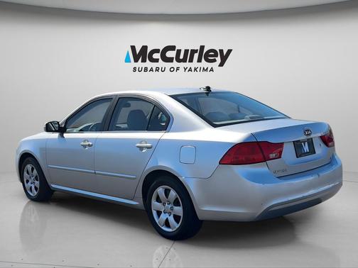 Silver 2009 Kia Optima LX