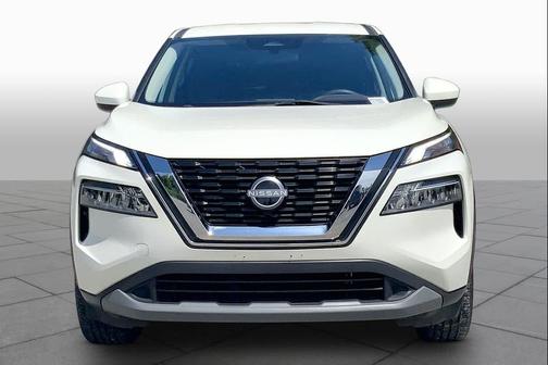 Pearl White Tricoat 2023 Nissan Rogue SV