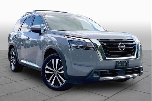 Boulder Gray Pearl 2024 Nissan Pathfinder Platinum FWD