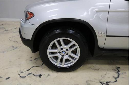 2005 BMW X5 3.0i