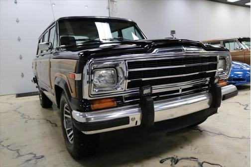 1989 Jeep Grand Wagoneer Base 4dr 4WD SUV