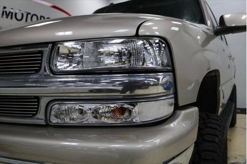2004 Chevrolet Suburban 1500 LT
