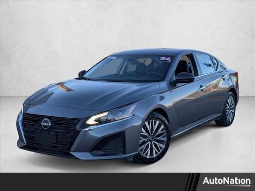 Gun Metallic 2024 Nissan Altima 2.5 SV