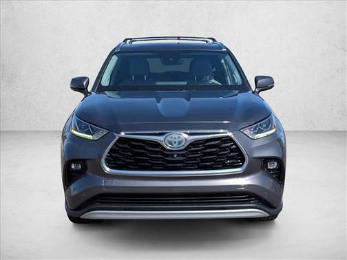 2021 Toyota Highlander Hybrid Platinum
