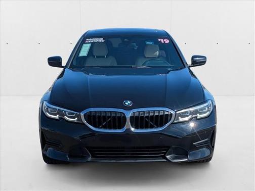 2019 BMW 330 i