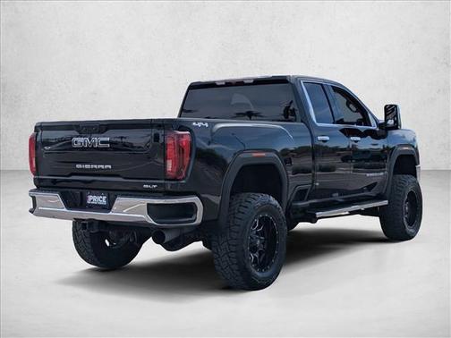 2022 GMC Sierra 2500 SLT