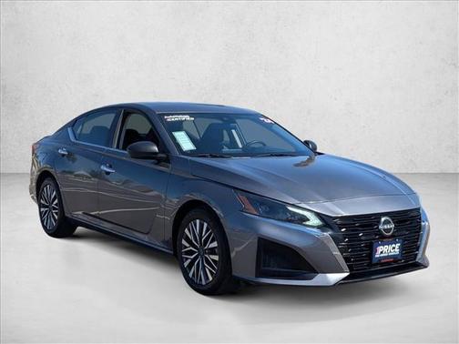 Gun Metallic 2024 Nissan Altima 2.5 SV