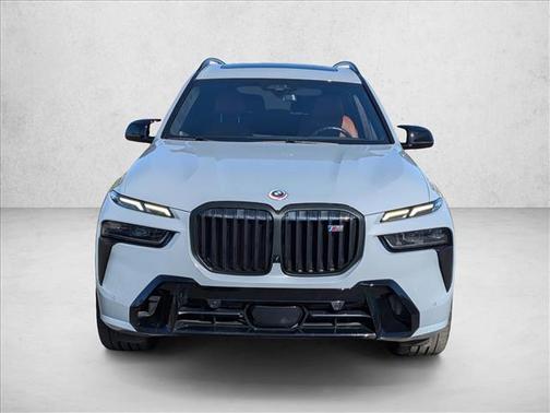 2023 BMW X7 M60i
