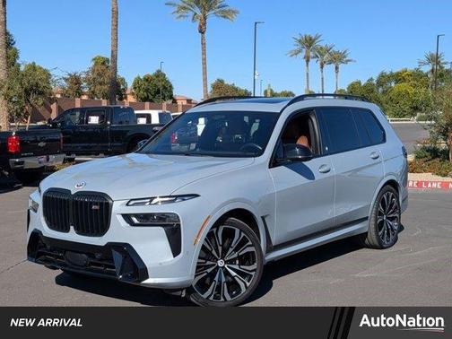 2023 BMW X7 M60i