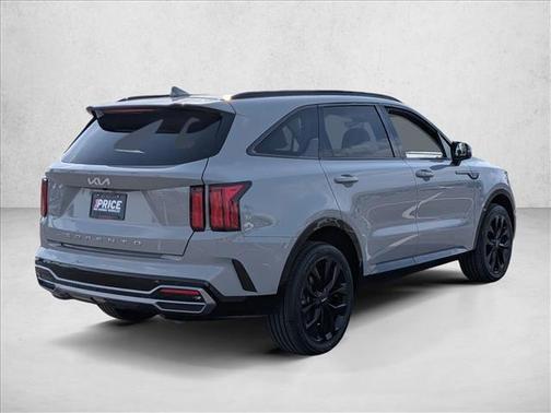 Wolf Gray 2022 Kia Sorento SX