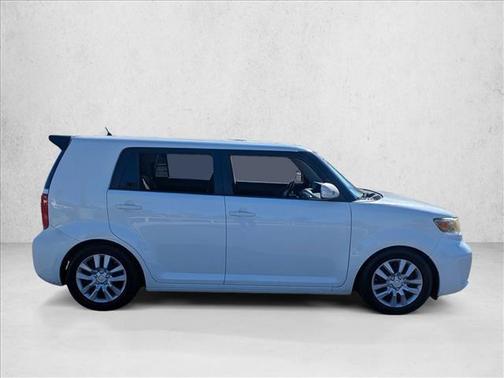 2010 Scion xB 