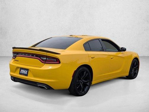 Yellow Jacket Clearcoat 2017 Dodge Charger SE