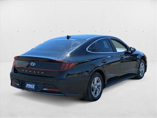 2022 Hyundai SONATA SE