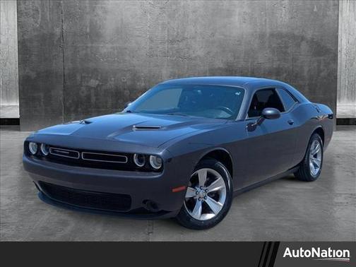 2016 Dodge Challenger SXT