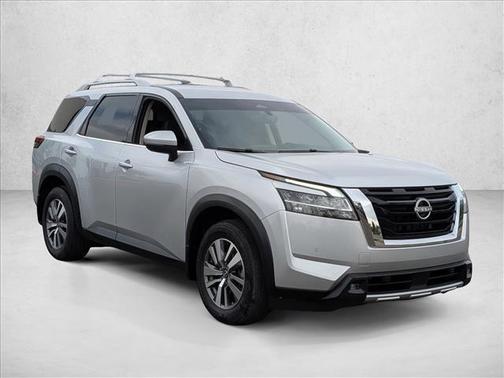 Brilliant Silver Metallic 2022 Nissan Pathfinder SL
