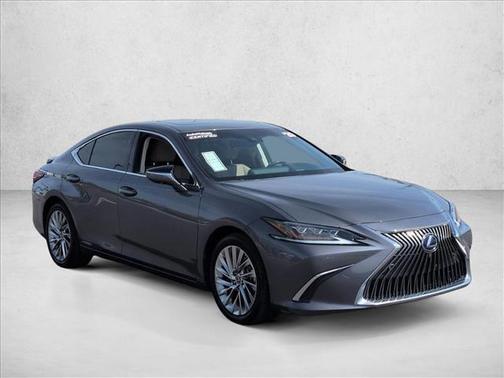 2020 Lexus ES 300h Luxury