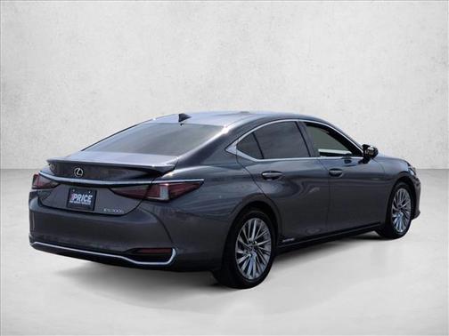 2020 Lexus ES 300h Luxury