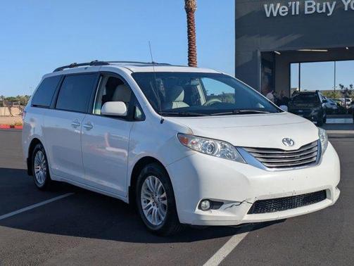 2012 Toyota Sienna XLE