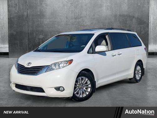 2012 Toyota Sienna XLE