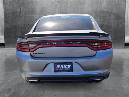 2016 Dodge Charger SE