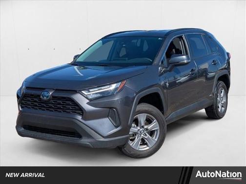 2022 Toyota RAV4 Hybrid XLE