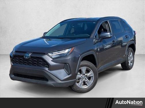 2022 Toyota RAV4 Hybrid XLE