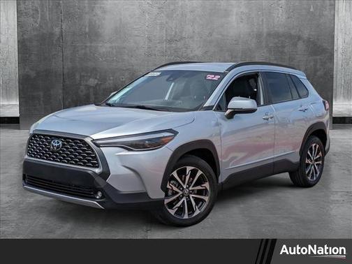 2022 Toyota Corolla Cross XLE