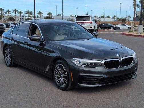 2019 BMW 530 i