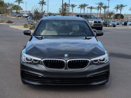 2019 BMW 530 i