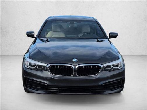 2019 BMW 530 i