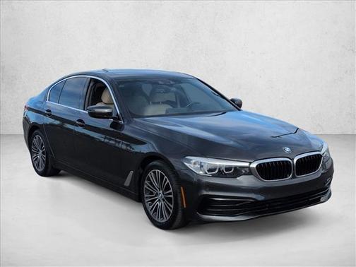2019 BMW 530 i