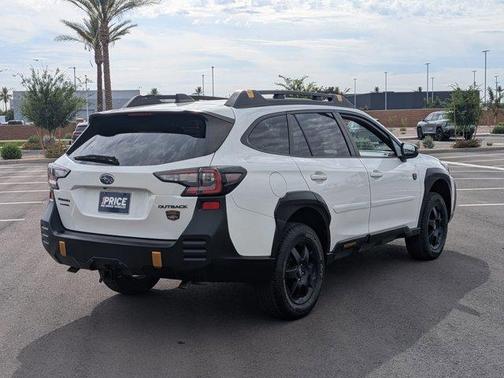 Crystal White Pearl 2024 Subaru Outback Wilderness