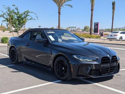 Black Sapphire Metallic 2022 BMW M4 Competition xDrive