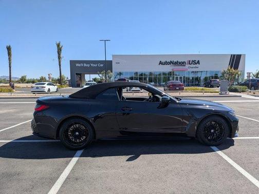 Black Sapphire Metallic 2022 BMW M4 Competition xDrive