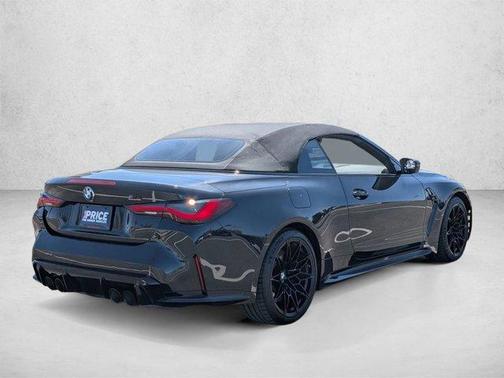 Black Sapphire Metallic 2022 BMW M4 Competition xDrive
